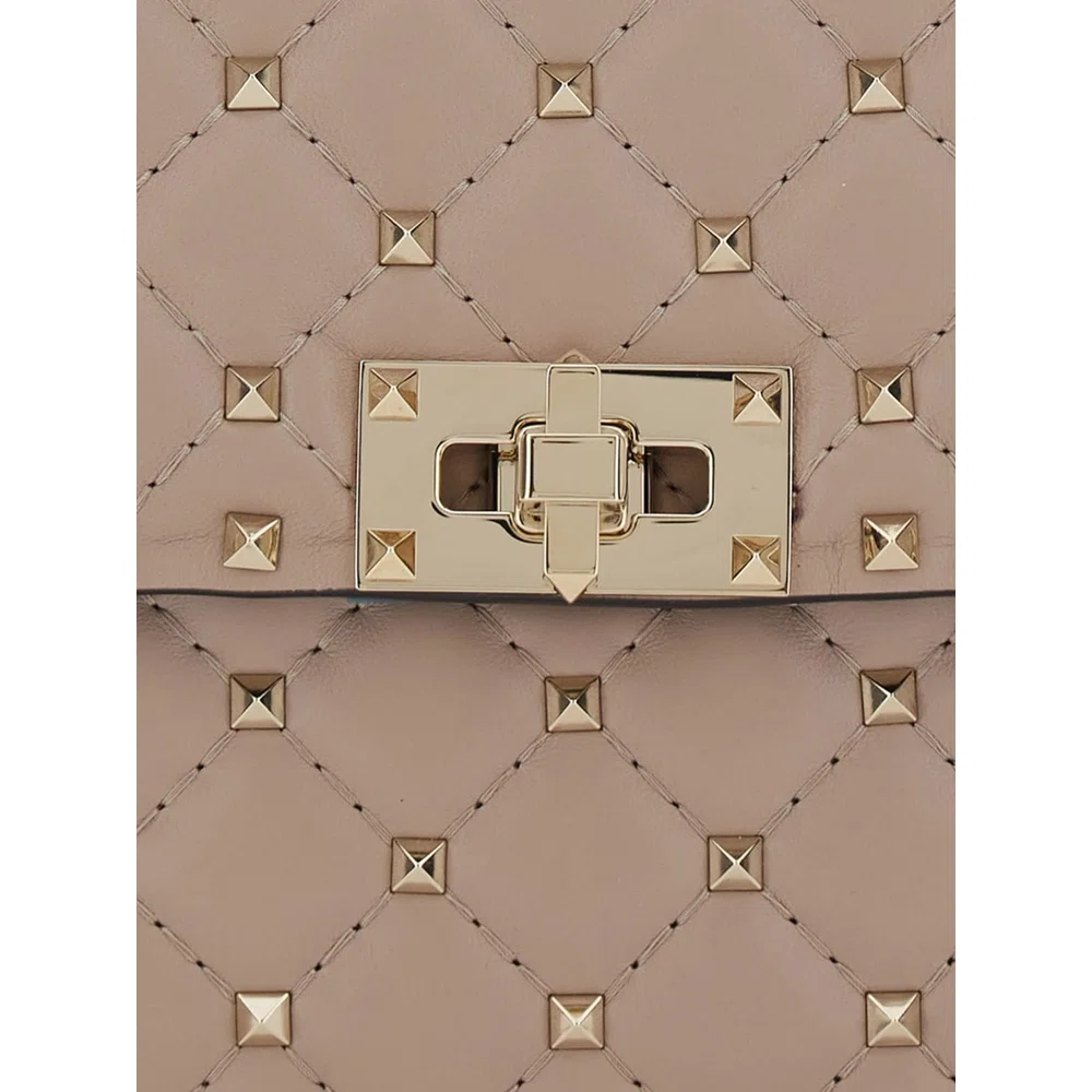 Мини-сумка Rockstud Spike Valentino Garavani из стеганой кожи наппа с шипами 3