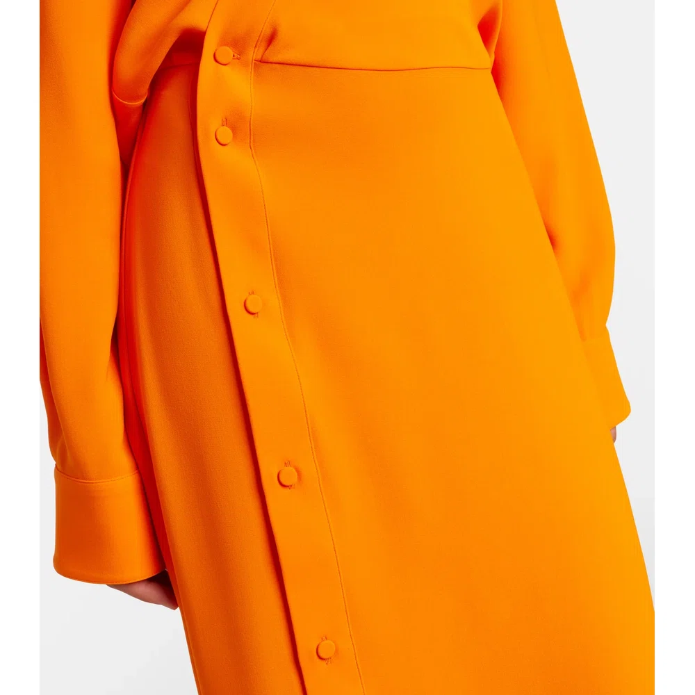 Off-shoulder silk gown 4