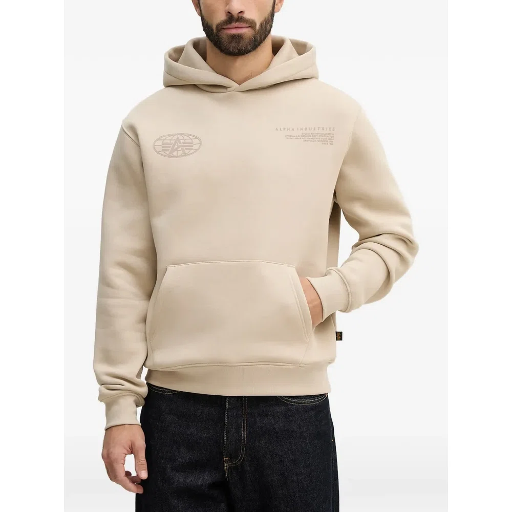 Худи с накладным карманом и логотипом World от Alpha Industries 1