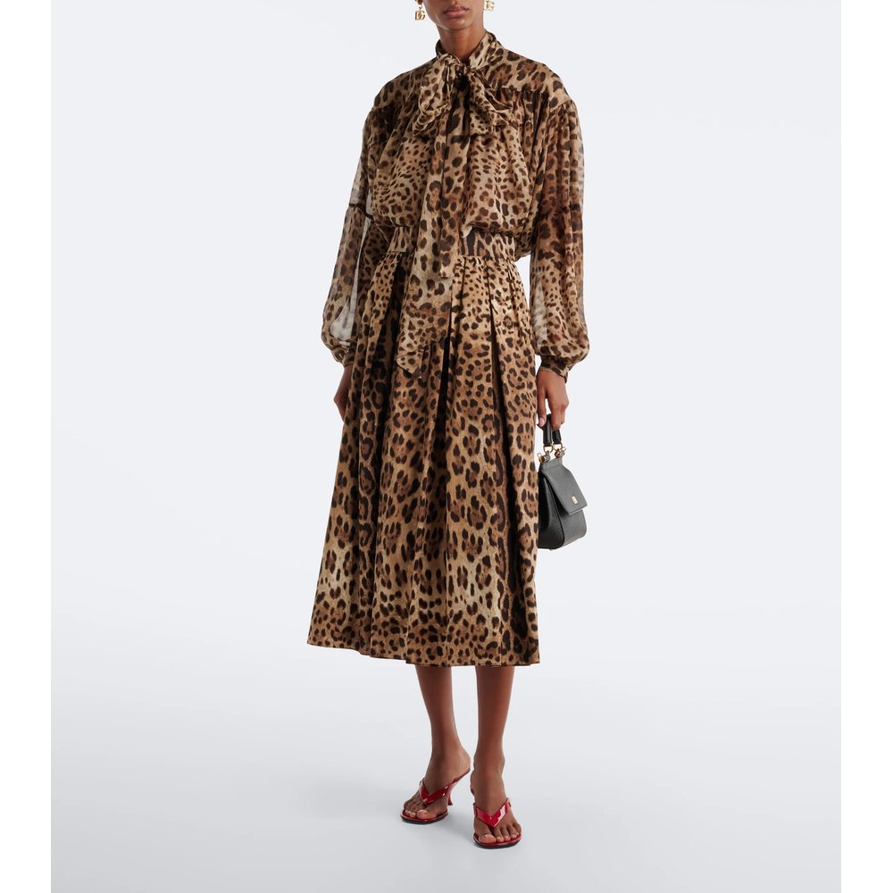 Босоножки-вьетнамки Dolce&Gabbana из лакированной кожи DG 4