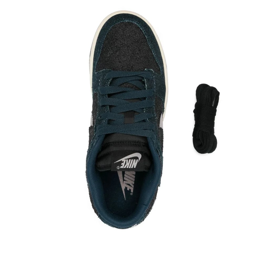 Кроссовки Dunk 4