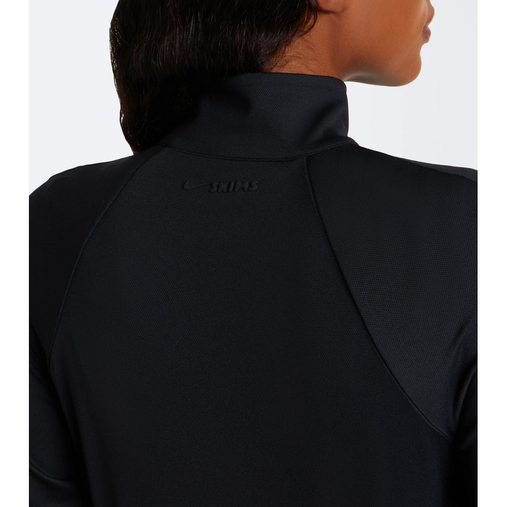 Укороченная куртка Skims x Nike Airy 7