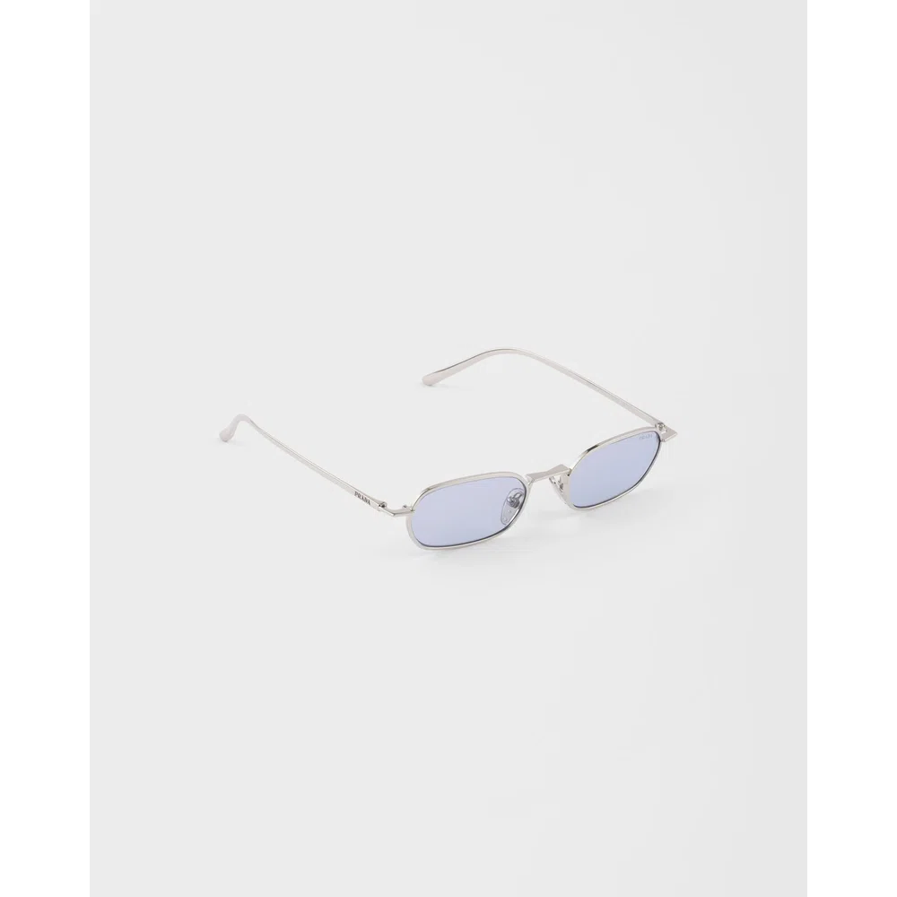 Солнцезащитные очки из коллекции Prada Eyewear 3
