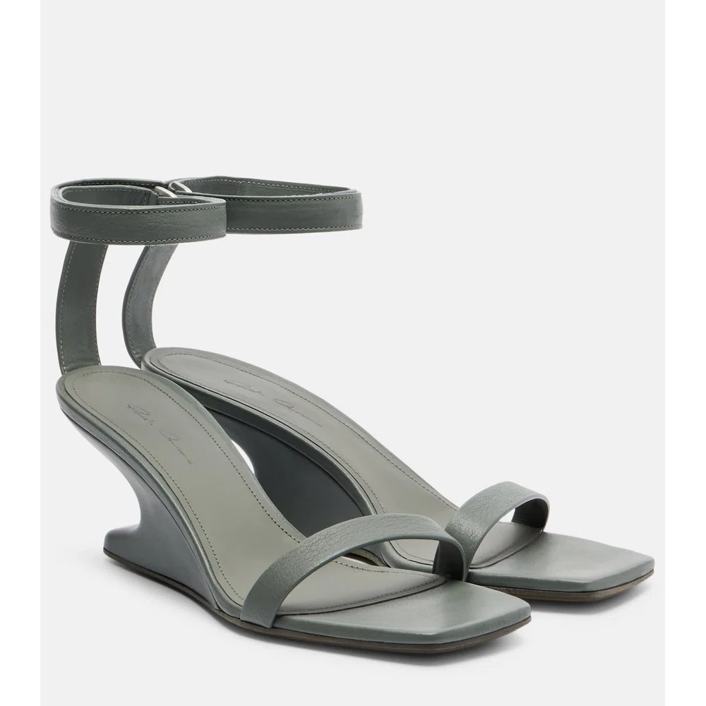 Cantilever leather sandals 1