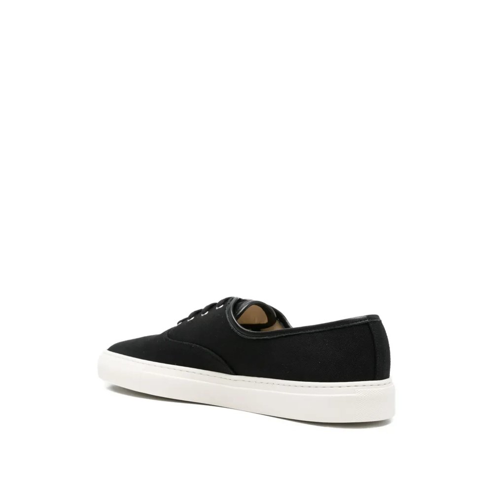 Common Projects 3