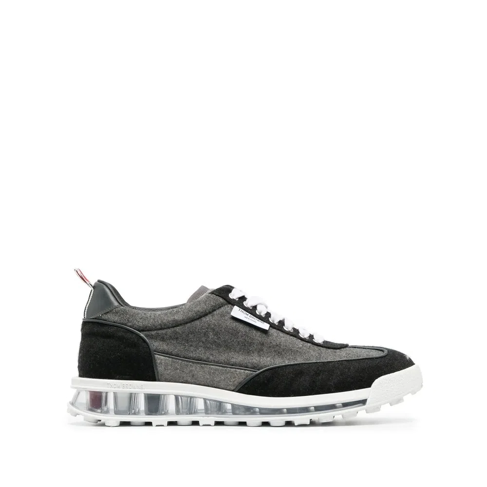 Кроссовки Tech Runner 1