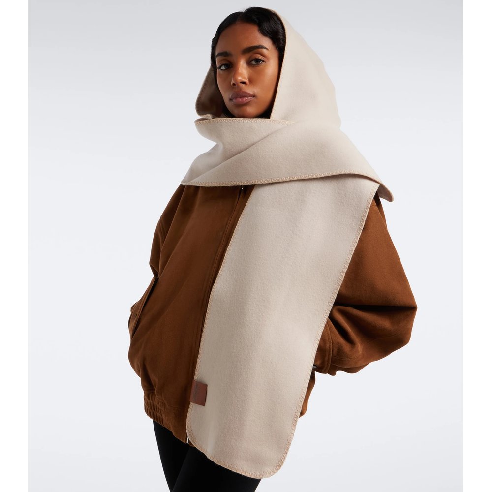 Wool hood 2