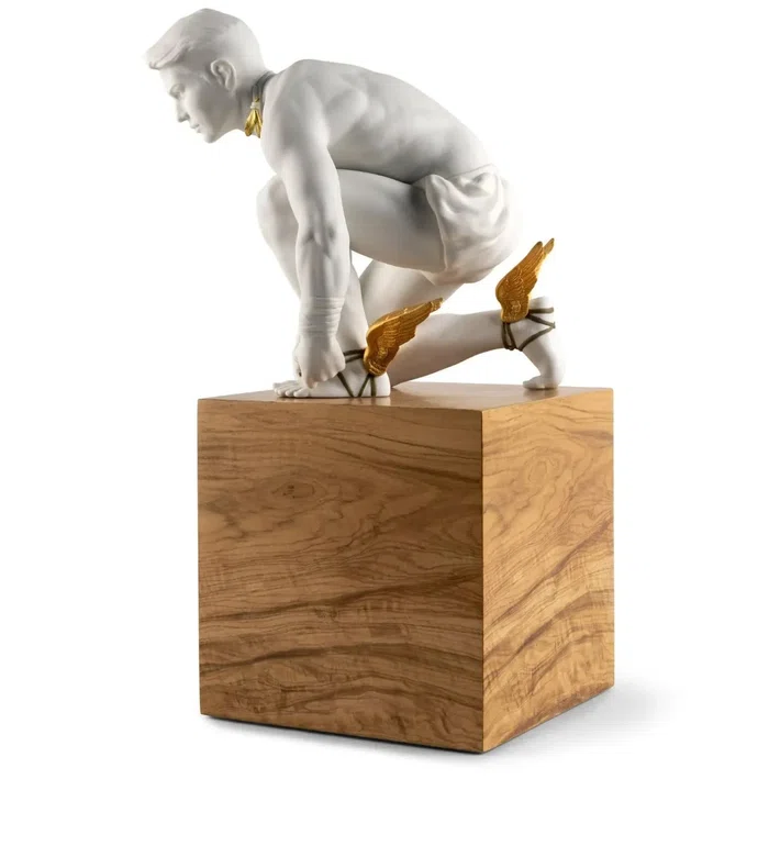 Фарфоровая скульптура Hermes