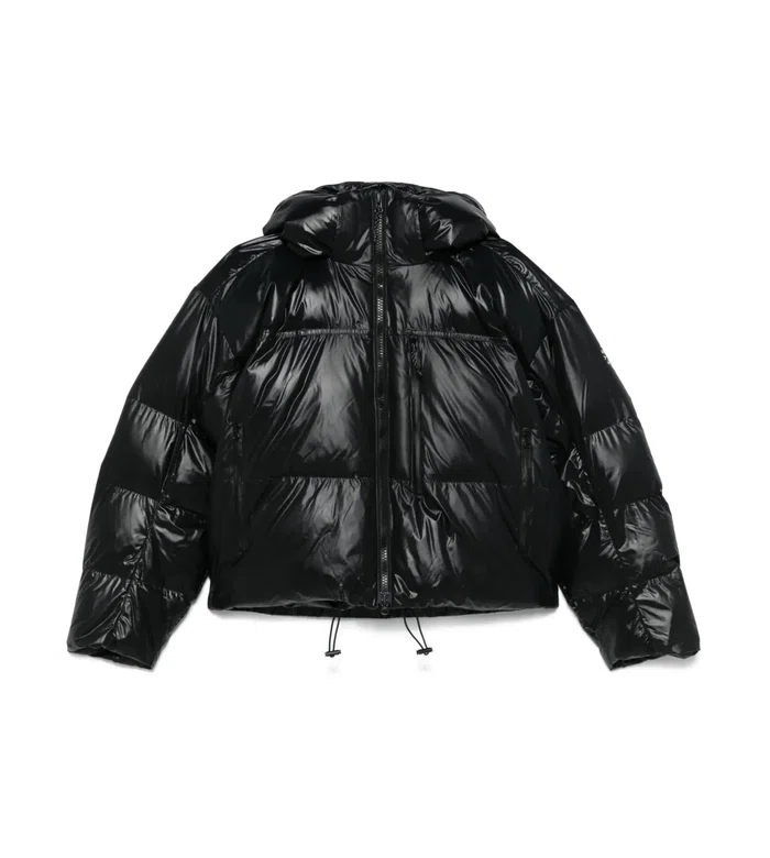 Пуховик с нашивкой-логотипом