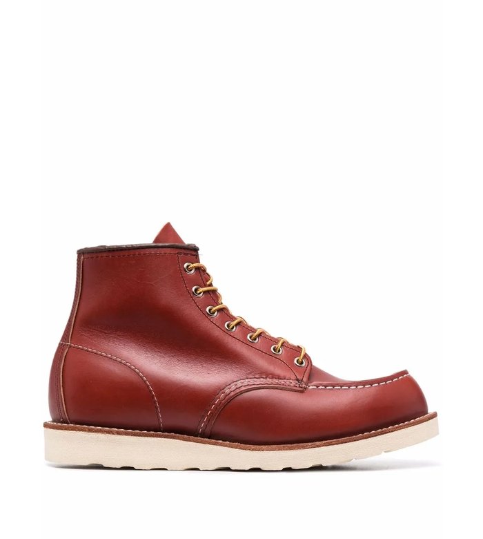 Ботинки на шнуровке