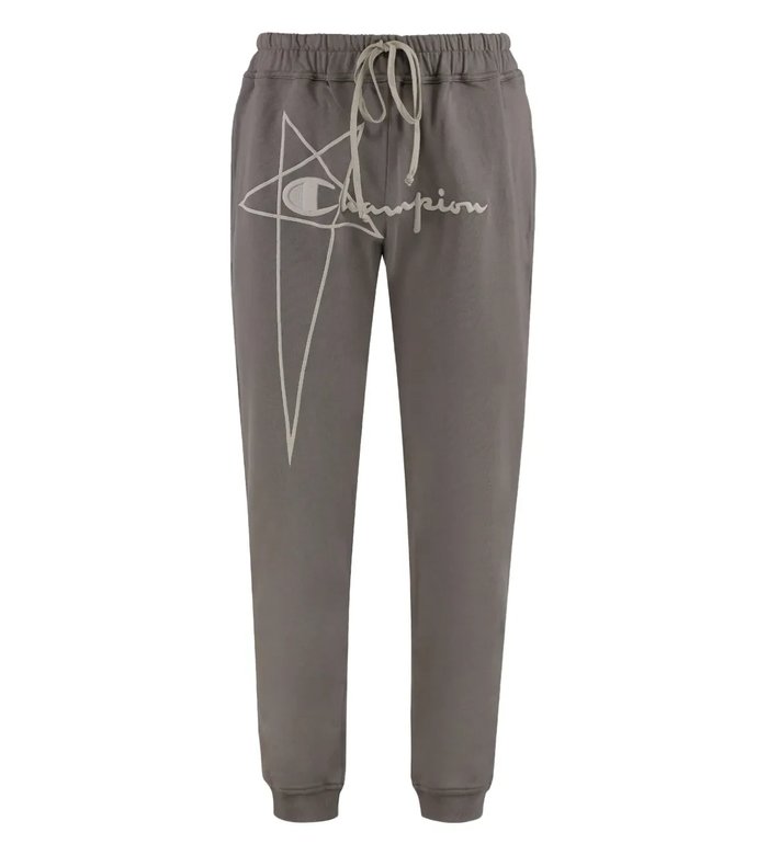 Спортивные брюки из коллаборации с Champion